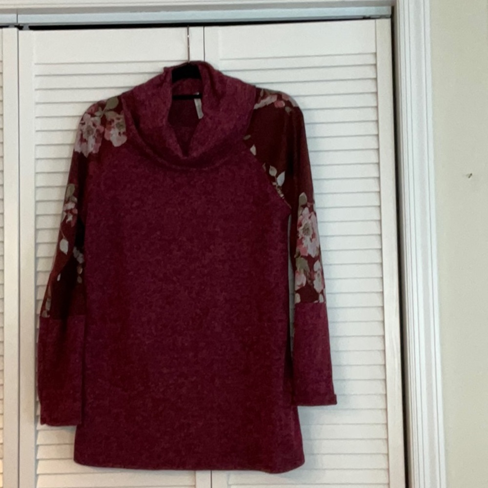 Womens maroon tunic